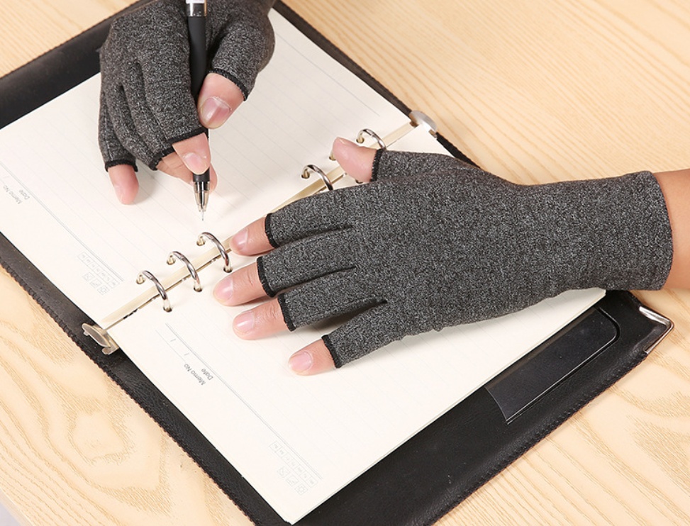 Breathable Health Care Half Finger Gloves - Image 3